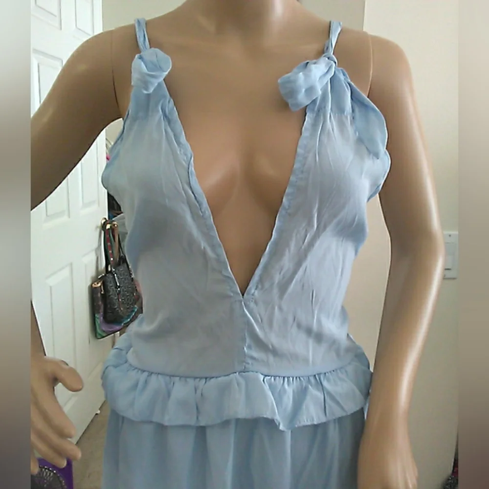 NWOT Sky Blue Backless Halter Dress SZ. MED ADJ. STRAPS W/ POCKETS - Picture 9 of 9